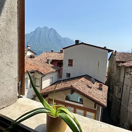 아파트 La Finestra Sul D'iseo